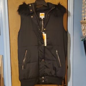 Quilted stadium length hooded vest
